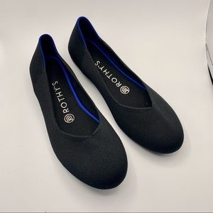 Rothy’s Black Rounded-Toe Black Solid Flats